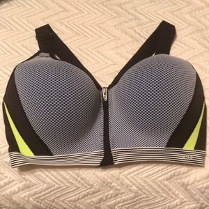 VSX Sports bra, Victoria’s Secret new!